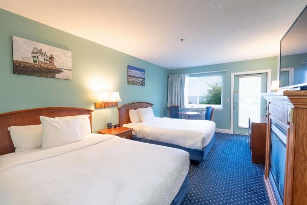 Fireside Inn, Ocean's Edge image 49