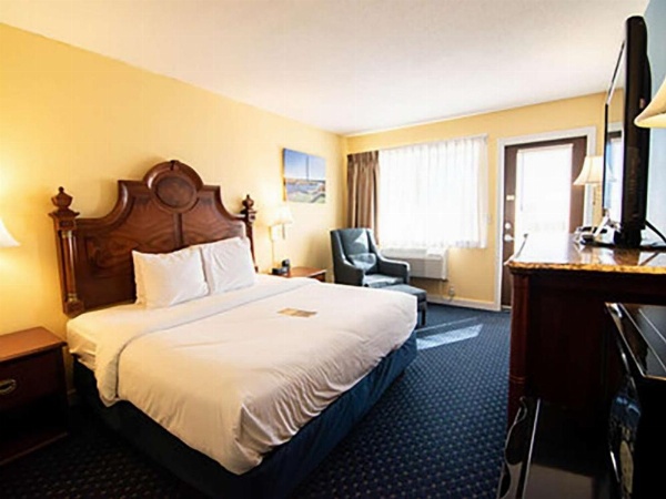 Fireside Inn, Ocean's Edge image 6